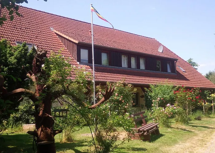 Five Oaks - Gruene * Hohenkirchen (Nordwestmecklenburg)